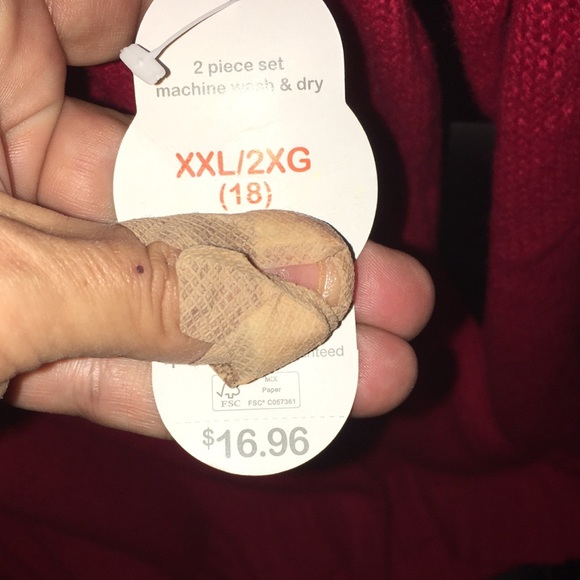Clothing brand-new with tags still on them - Picture 5 of 10